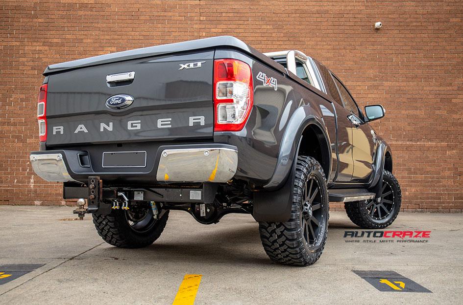 FORD RANGER HEIST SATIN BLACK